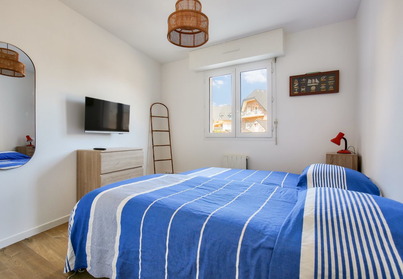 Apartamento en Erquy - A 25m de la playa, vista al mar, piso para 4