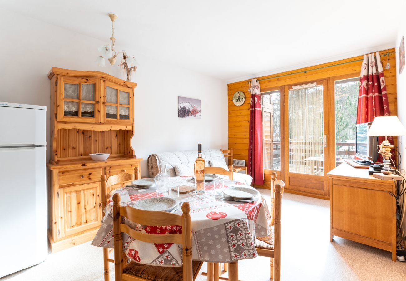 Apartamento en Le Dévoluy - La Joue du Loup, piso para 4 con terraza