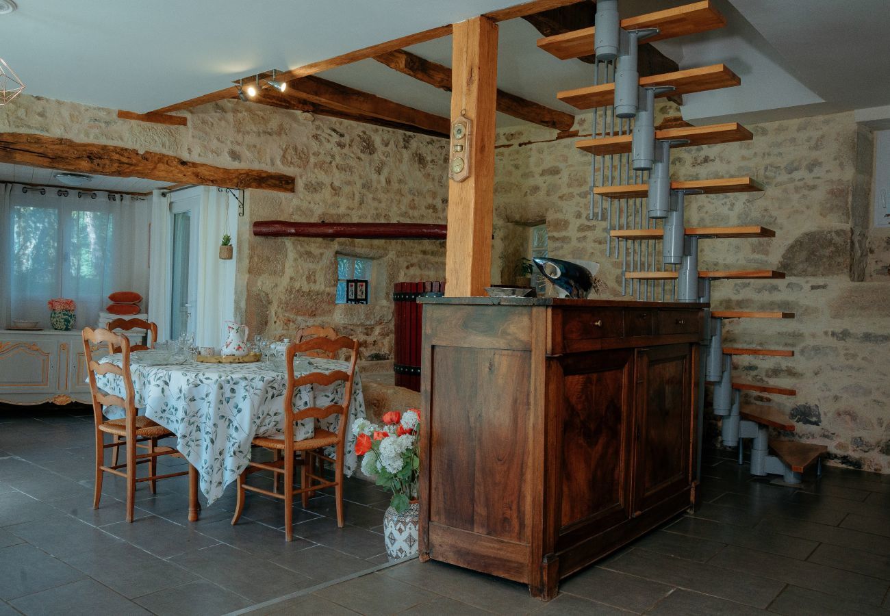 Casa en Saint Rabier - Dordogne - Bonita casa antigua para 8 con piscina