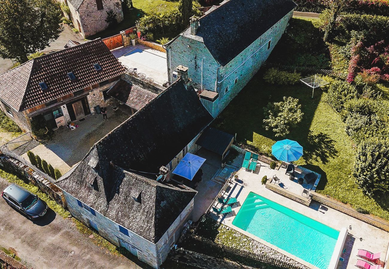 Casa en Coly - En el corazón del pueblo, casa para 8 con piscina