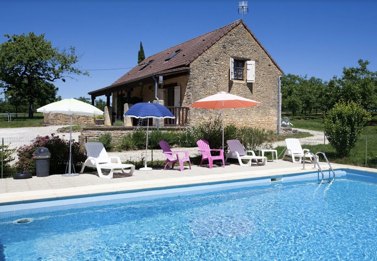 Casa en Salignac-Eyvigues - Encantadora casa con piscina para 6
