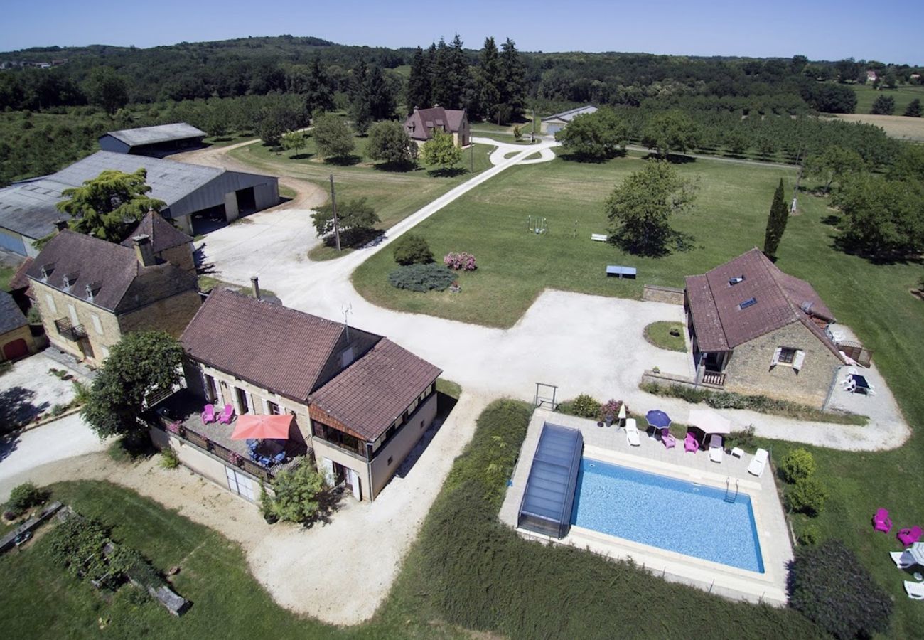 Casa en Salignac-Eyvigues - Encantadora casa con piscina para 6