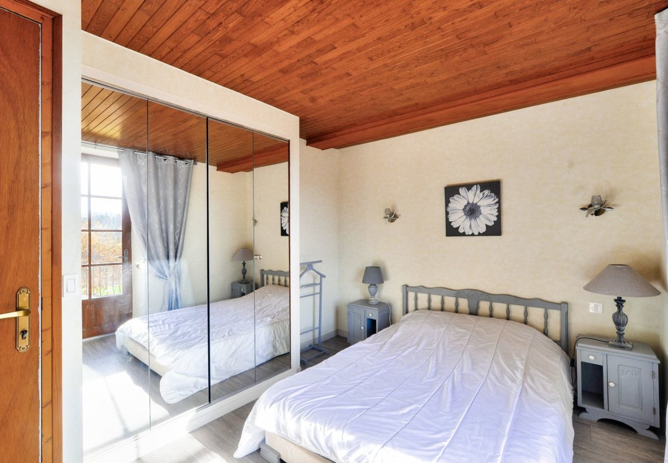 Casa en Salignac-Eyvigues - Encantadora casa con piscina para 6