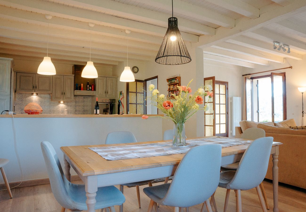 Casa en Auriac-du-Périgord - Finca para 8 personas con piscina