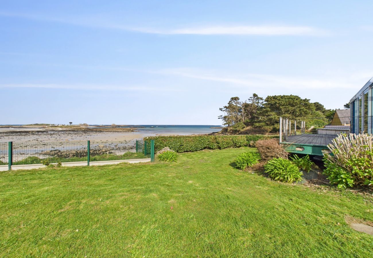 Villa en Plouguerneau - Magnífica villa con los pies en el agua