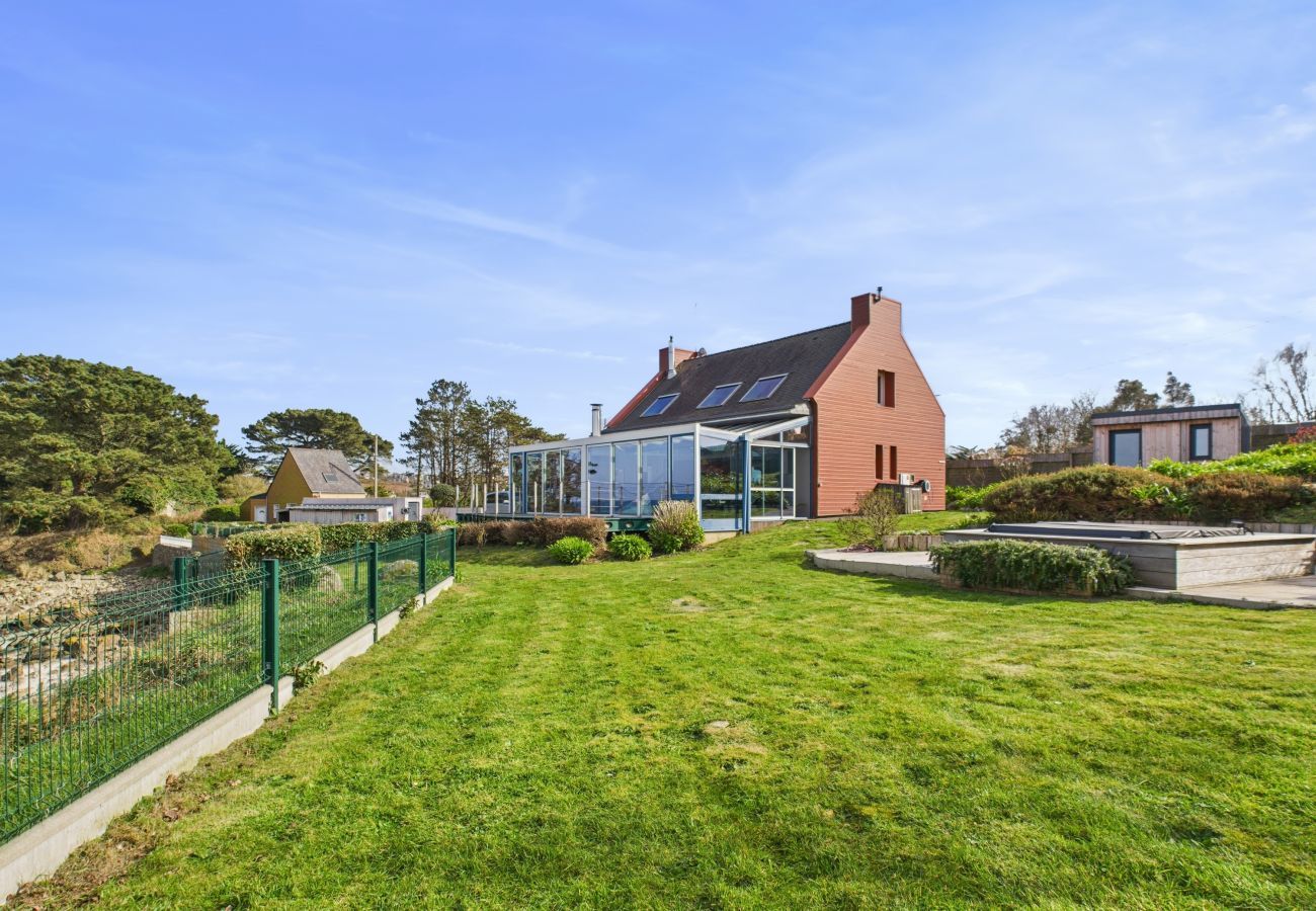 Villa en Plouguerneau - Magnífica villa con los pies en el agua