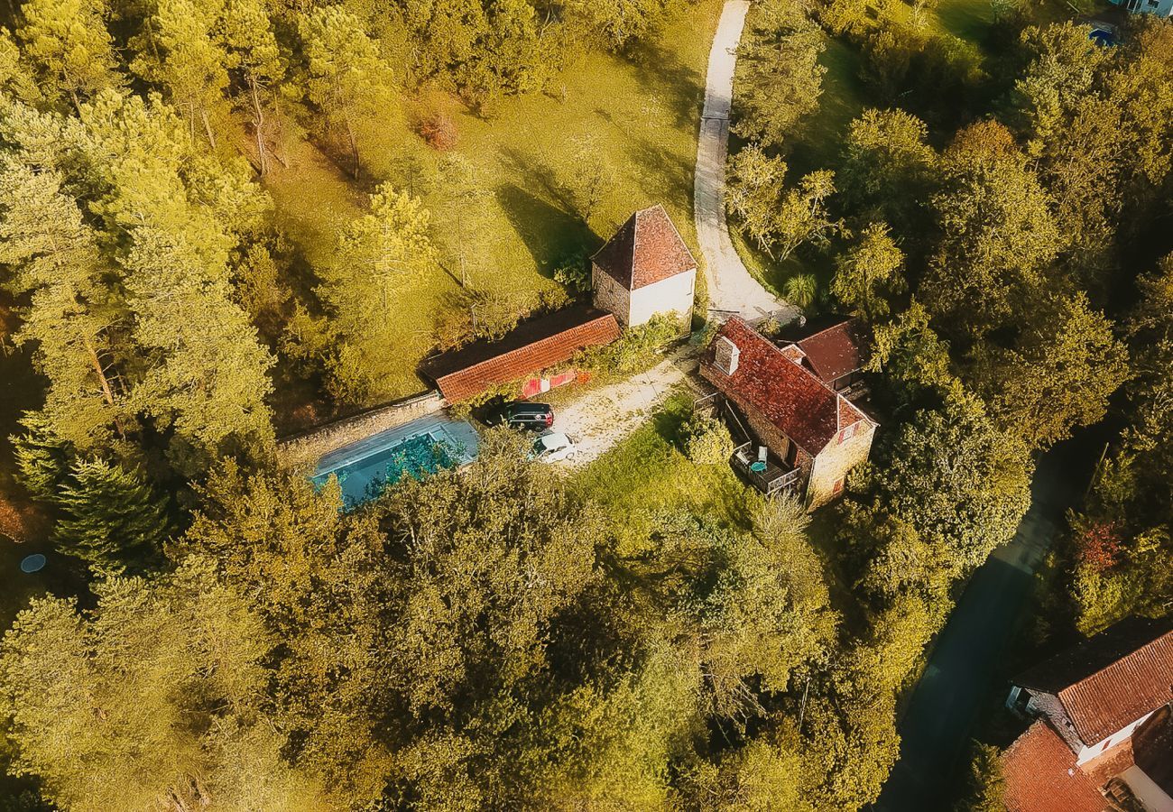 Casa en Saint-Léon-sur-Vézère - Hermosa casa con piscina climatizada para 6