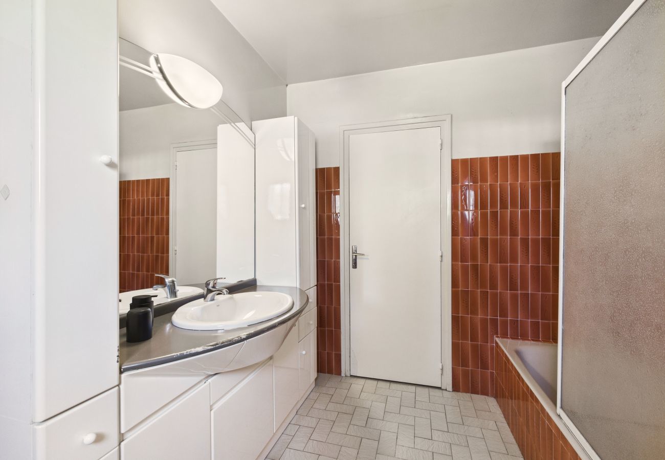 Casa en Concarneau - Casa moderna para 12, amplio jardín, terraza