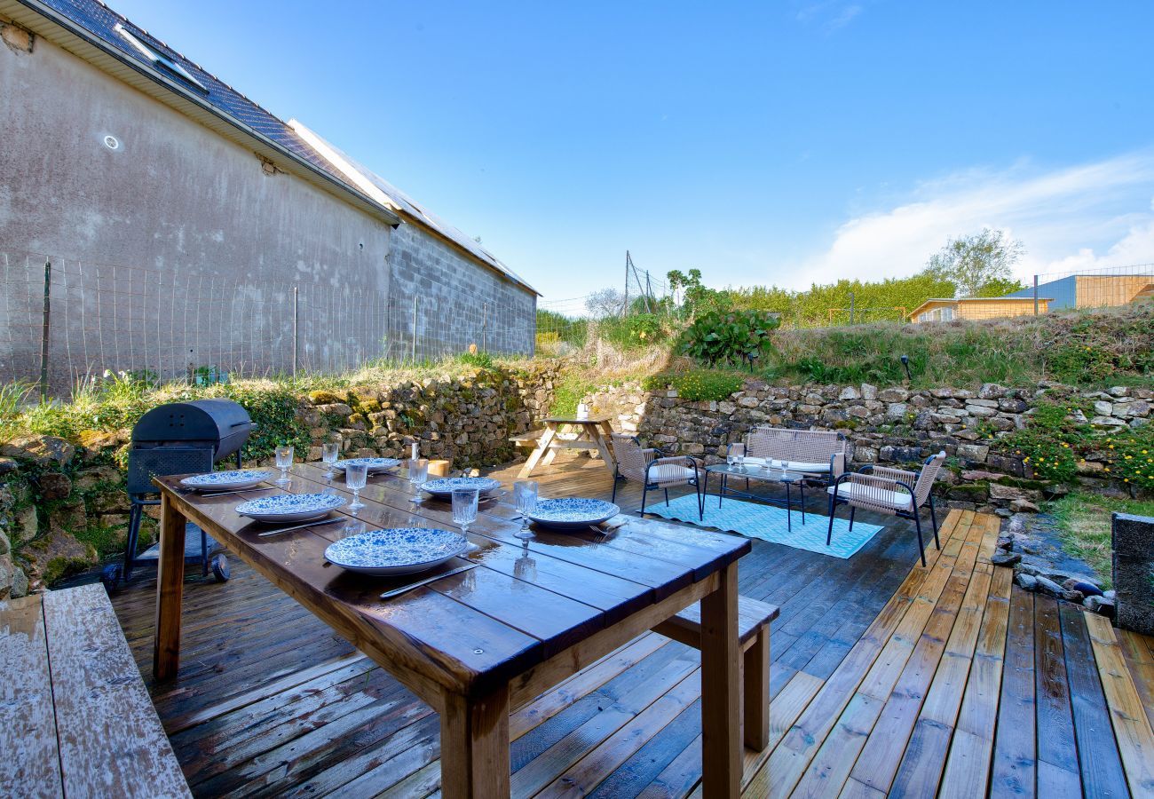 Casa en Saint-Frégant - Casa para 6 con jardín, terraza y juegos