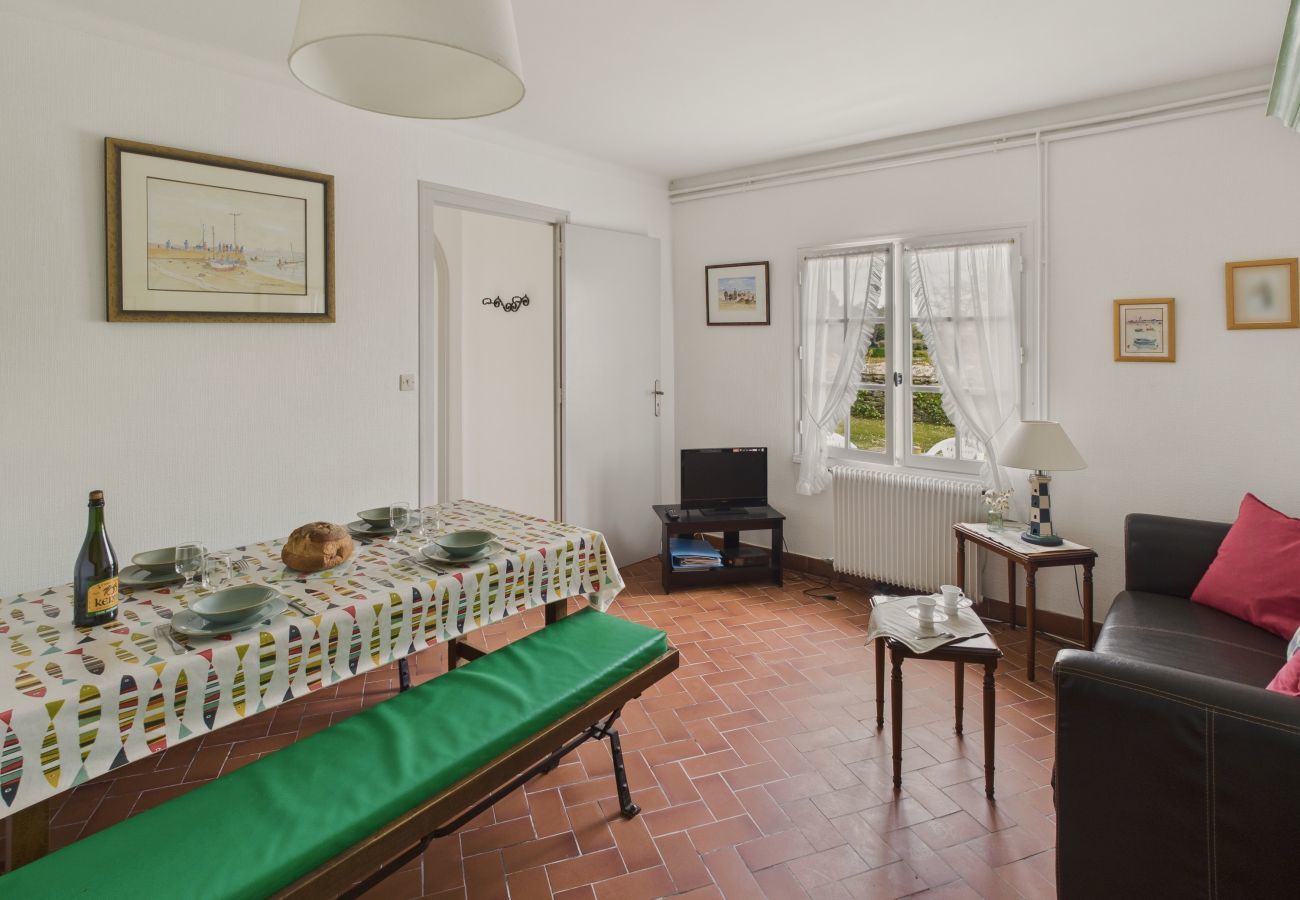 Casa en Le Guilvinec - La Frégate – Para 4 en una choza con Jardín