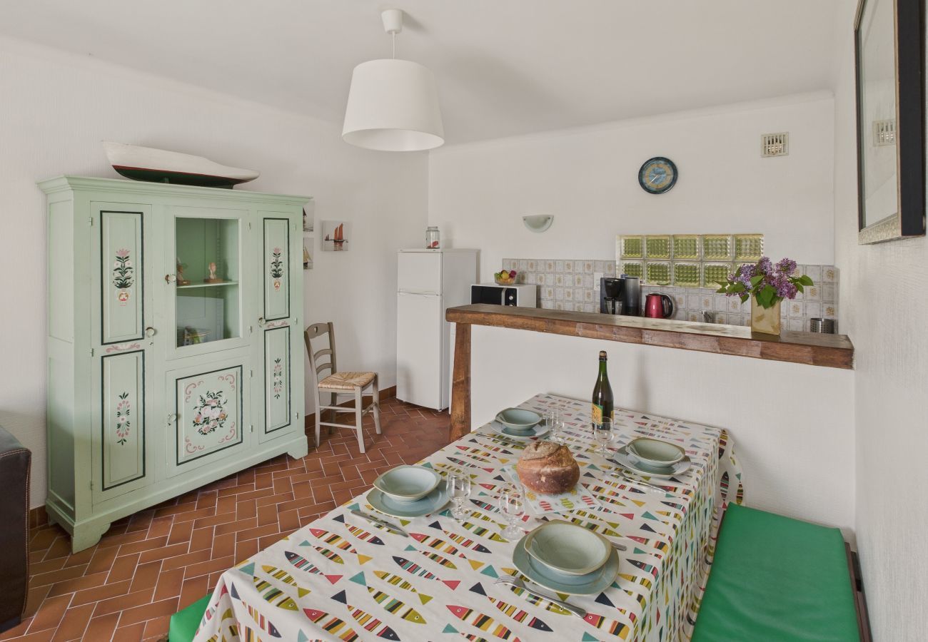 Casa en Le Guilvinec - La Frégate – Para 4 en una choza con Jardín