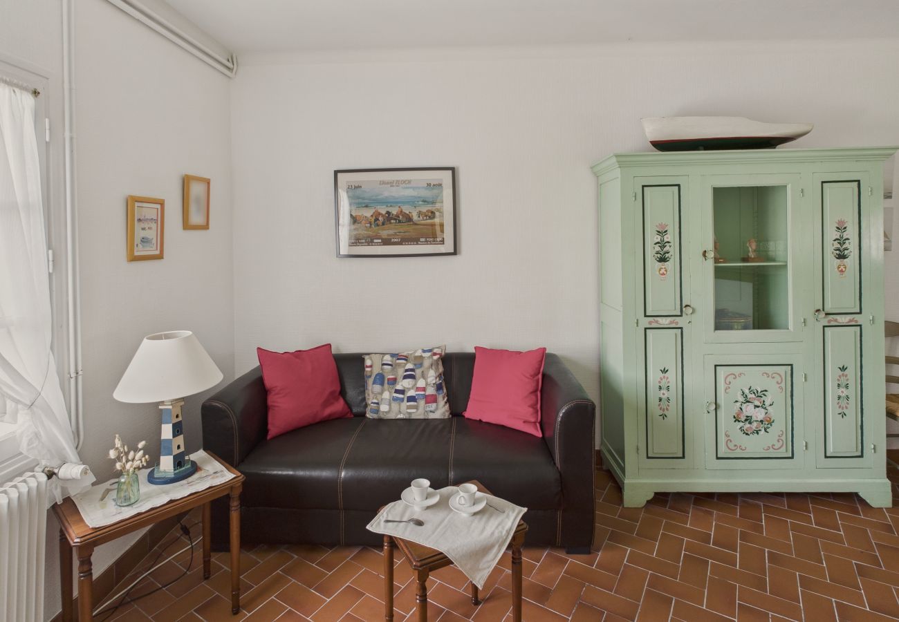 Casa en Le Guilvinec - La Frégate – Para 4 en una choza con Jardín