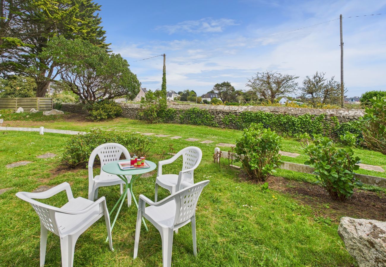 Casa en Le Guilvinec - La Frégate – Para 4 en una choza con Jardín