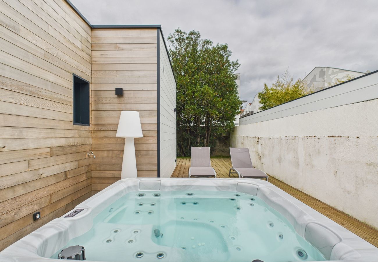 Casa en Saint-Gilles-Croix-de-Vie - Jacuzzi, terraza, casa en el centro para 4