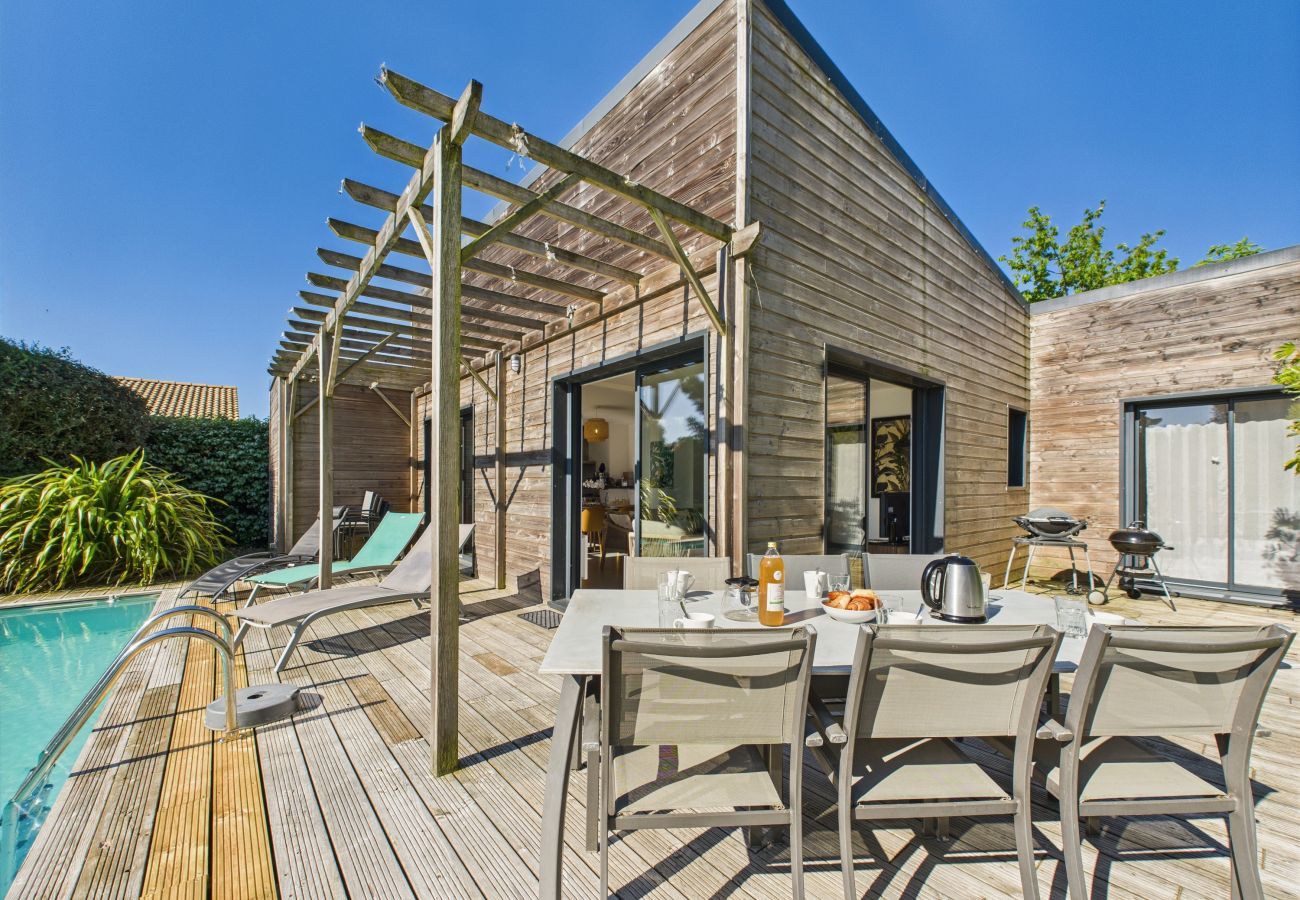 Casa en Saint-Vincent-sur-Jard - Piscina climatizada, 750 m playa, 4 adultos - 4 niños