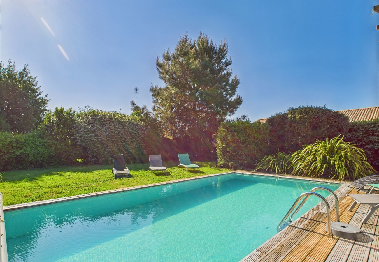 Casa en Saint-Vincent-sur-Jard - Piscina climatizada, 750 m playa, 4 adultos - 4 niños