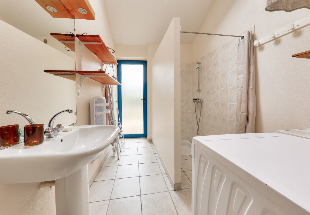 Casa en Saint-Gildas-de-Rhuys - Casa para 6 adultos/2 niños con jardín