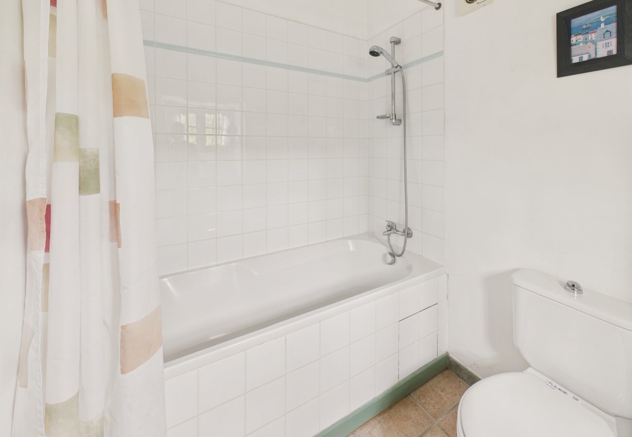 Casa en Montignac - Piscina comunitaria y terreno arbolado - casa para 4