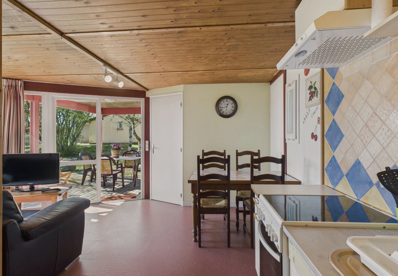 Chalet en Salignac-Eyvigues - Chalet La Brousse para 5 personas con piscina