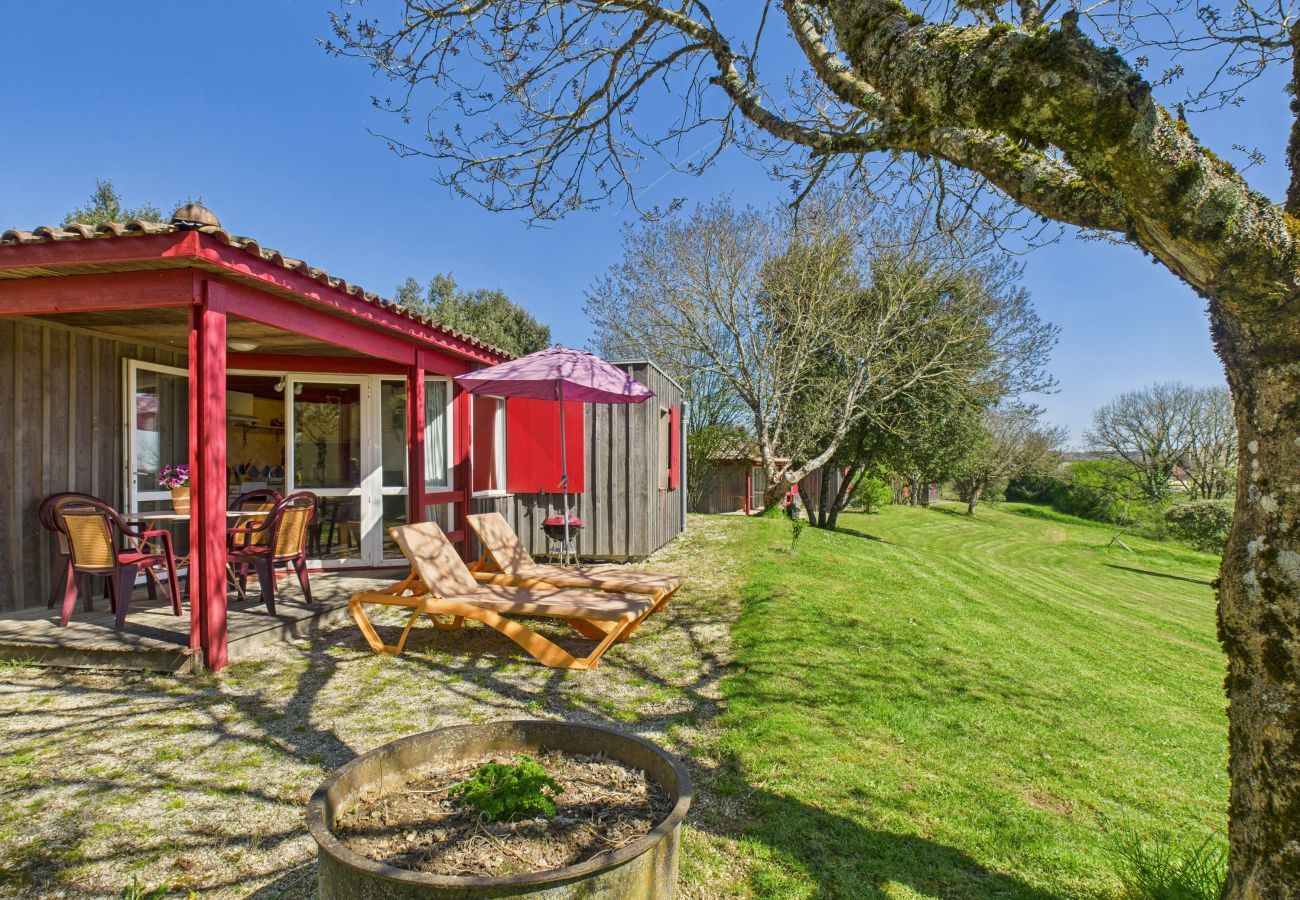 Chalet en Salignac-Eyvigues - Chalet La Brousse para 5 personas con piscina