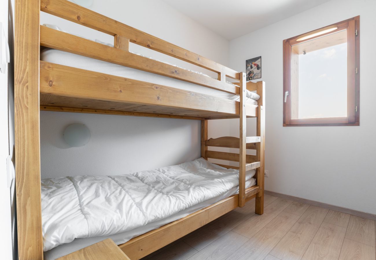 Apartamento en Le Dévoluy - Terraza con vista a la montaña para 6