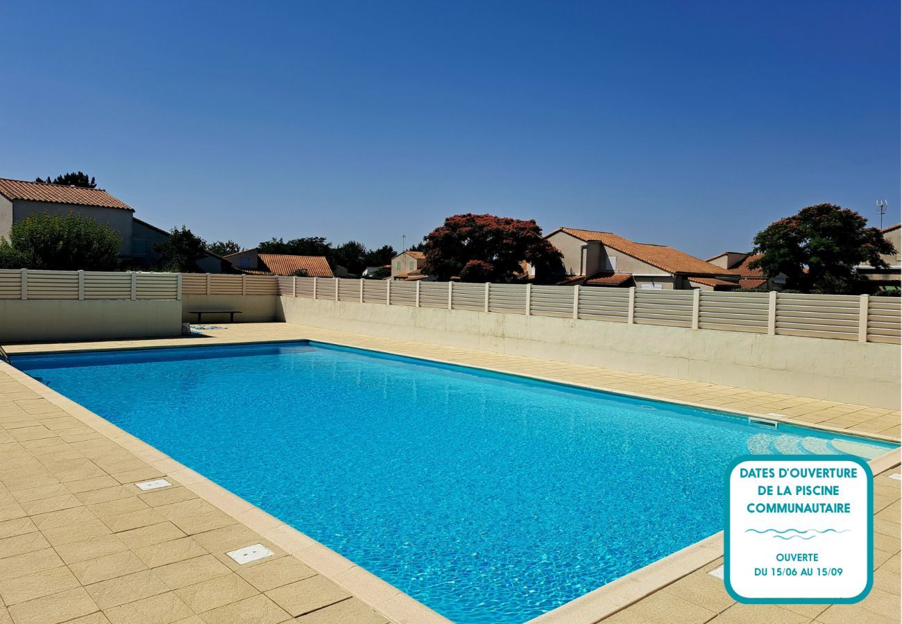 Casa en Saint-Vincent-sur-Jard - Estancia para 5 con piscina compartida y terraza