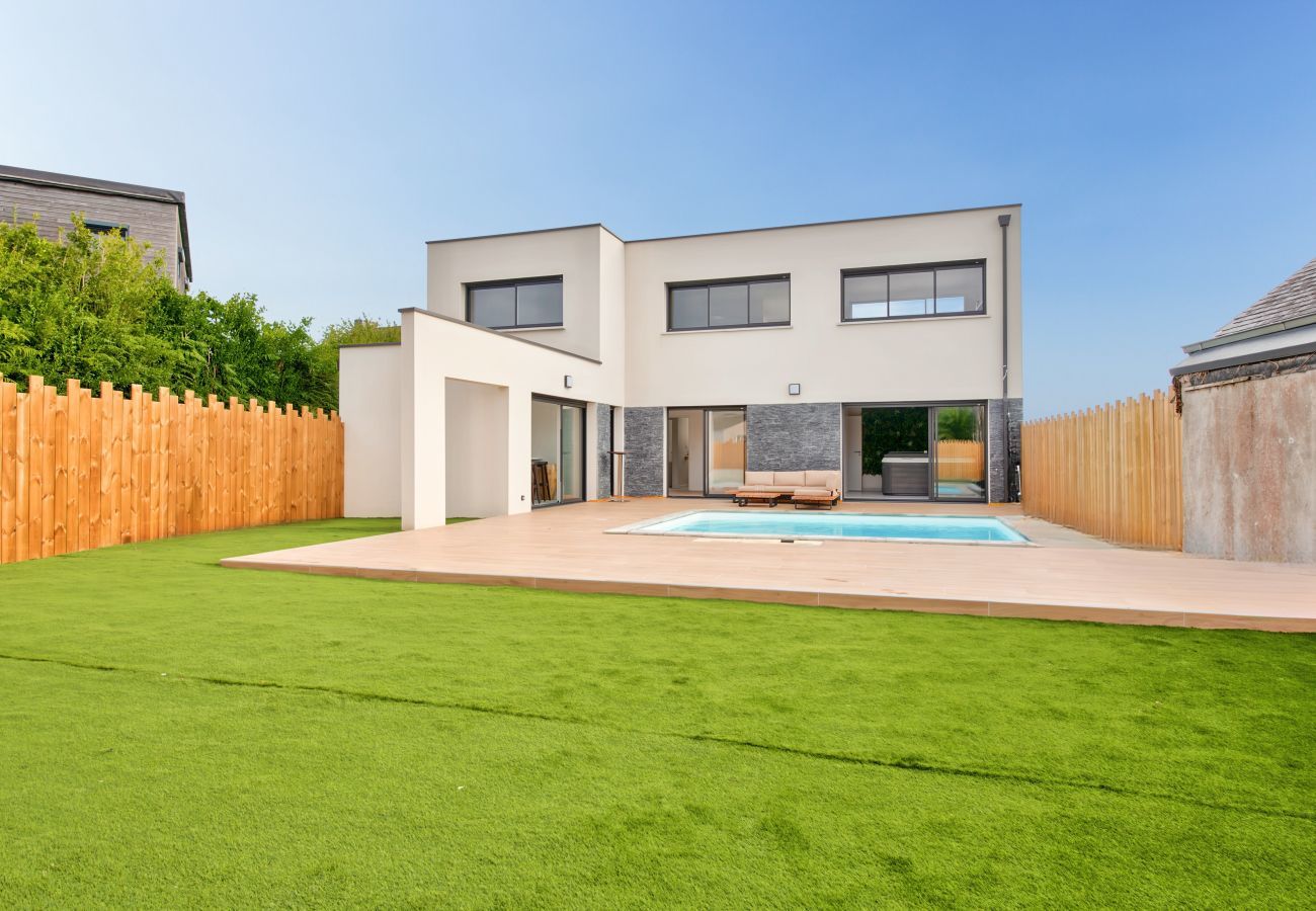 Casa en Plouguerneau - Villa para 9 - Piscina climatizada - Jacuzzi