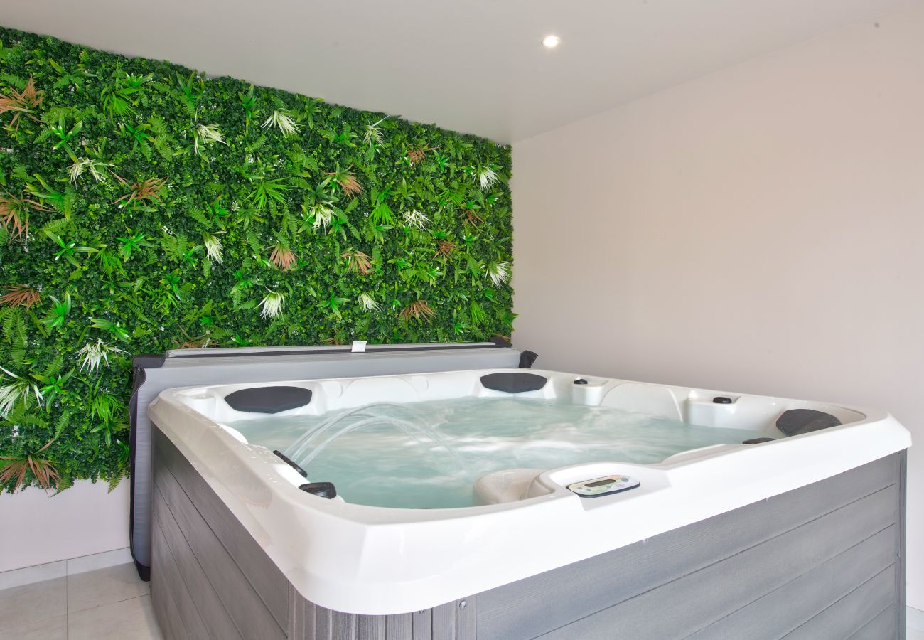 Casa en Plouguerneau - Villa para 9 - Piscina climatizada - Jacuzzi