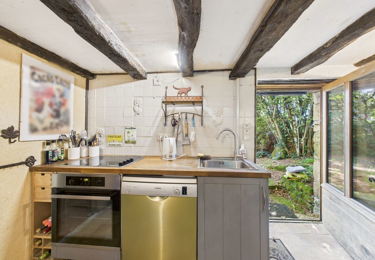 Casa en Saint-Léon-sur-Vézère - Bonita casa con piscina en una zona tranquila