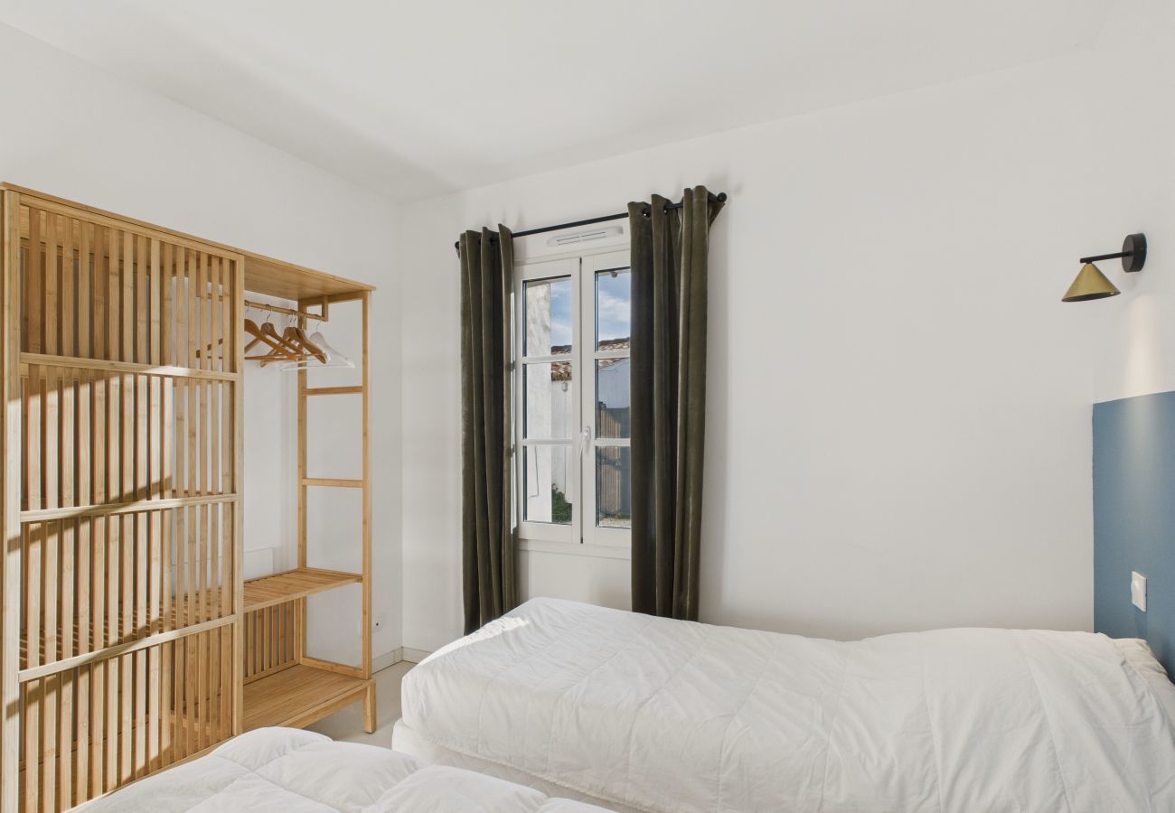 Casa en Saint-Clément-des-Baleines - 400m de la playa, jardín, casa para 8 personas