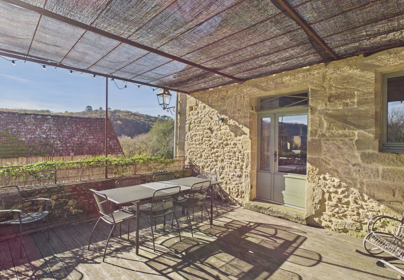 Casa en Les Eyzies-de-Tayac-Sireuil - Vista al Valle – Casa para 10 – Piscina