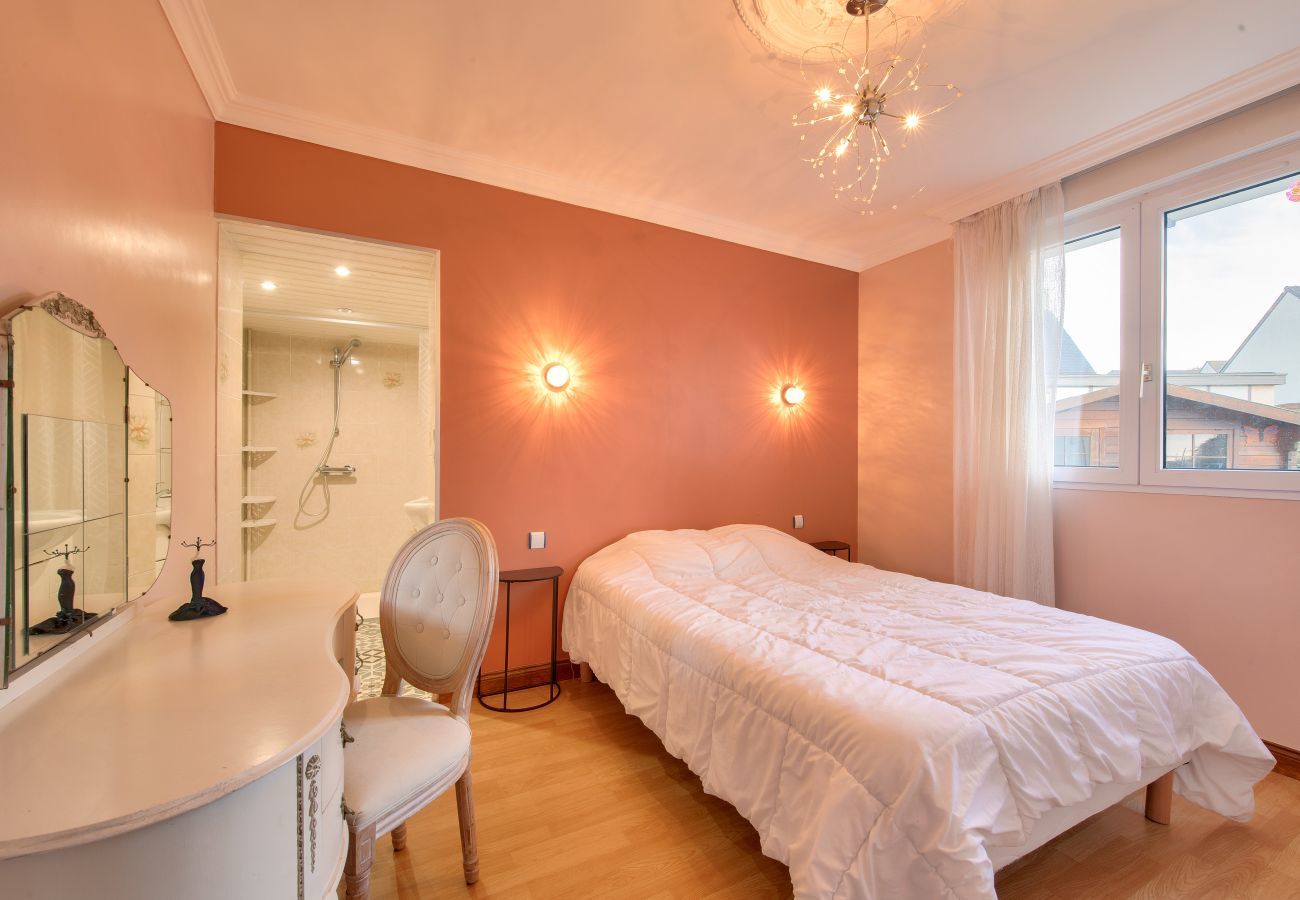 Casa en Plouguerneau - Casa para 6 con Gran Jardín – Cerca del Centro