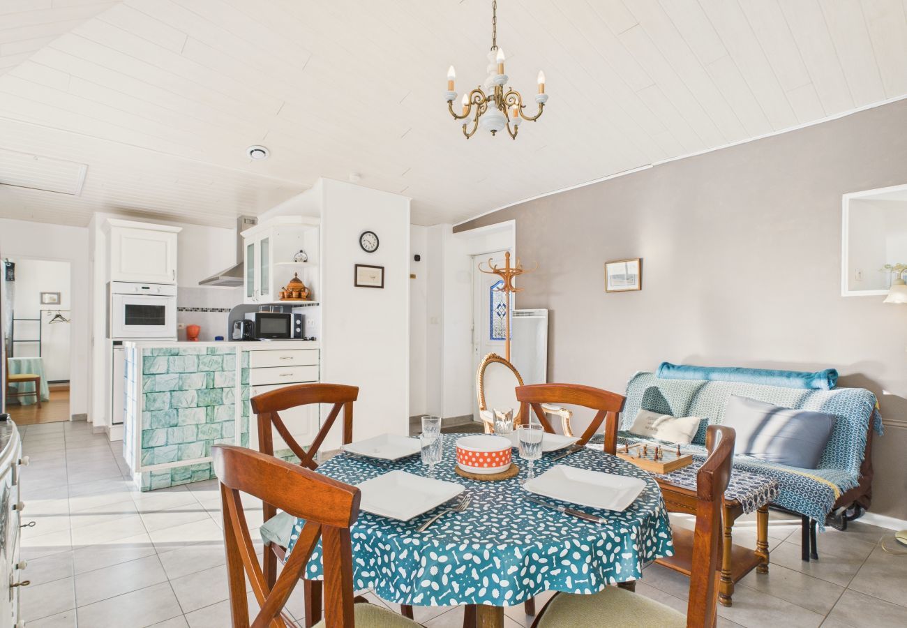 Casa en Plouguerneau - Ideal para 2 en el Campo con Jardín