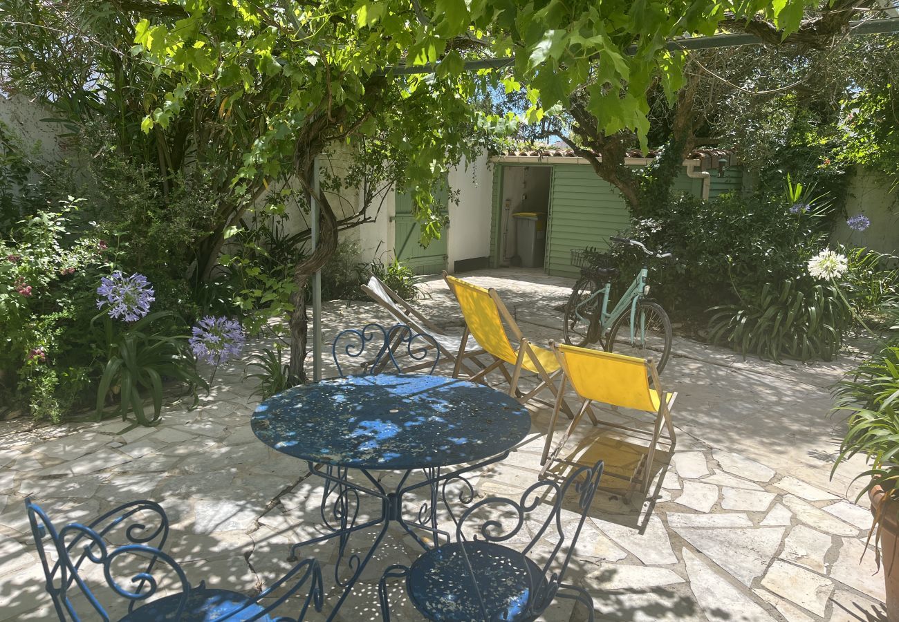 Casa en Les Portes-en-Ré - A 800m de la playa, casa para 7 con jardín