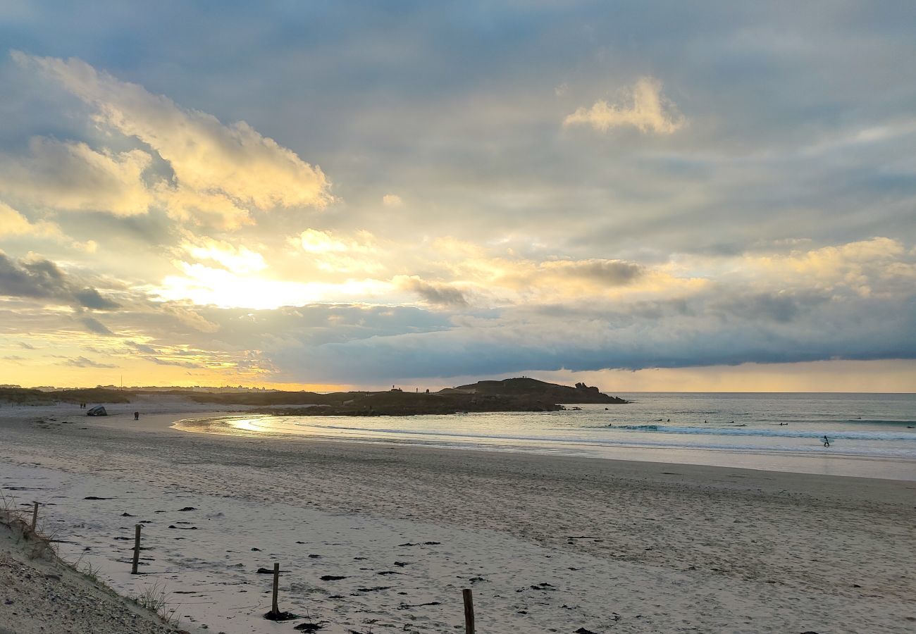 Casa en Saint-Jean-Trolimon - A 10 min de La Torche – Bonita casa para 6 – Jardín