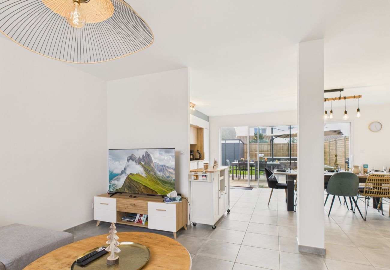 Casa en Saint-Vincent-sur-Jard - A 350 m del mar–Casa con jardín y jacuzzi, para 8