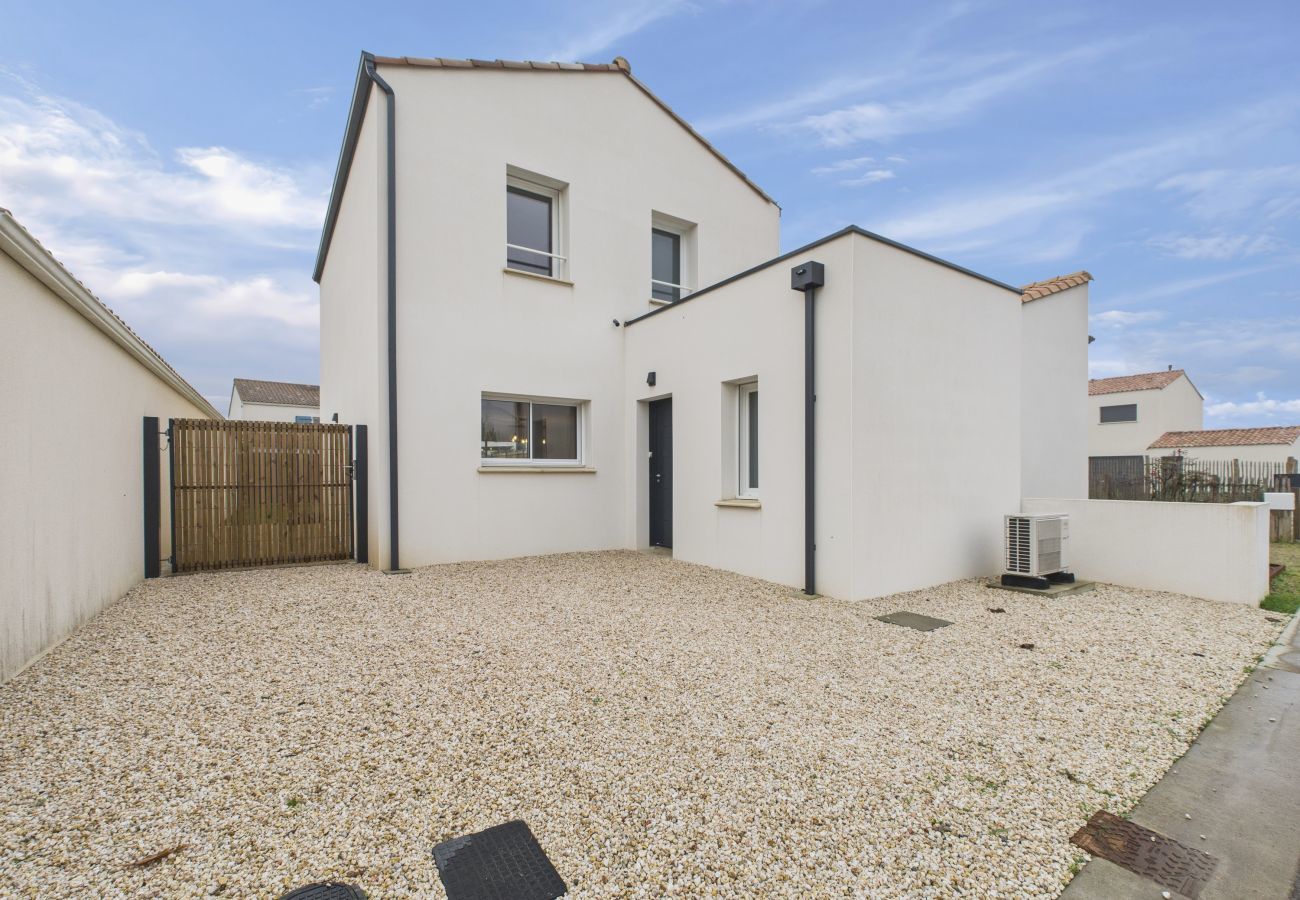 Casa en Saint-Vincent-sur-Jard - A 350 m del mar–Casa con jardín y jacuzzi, para 8
