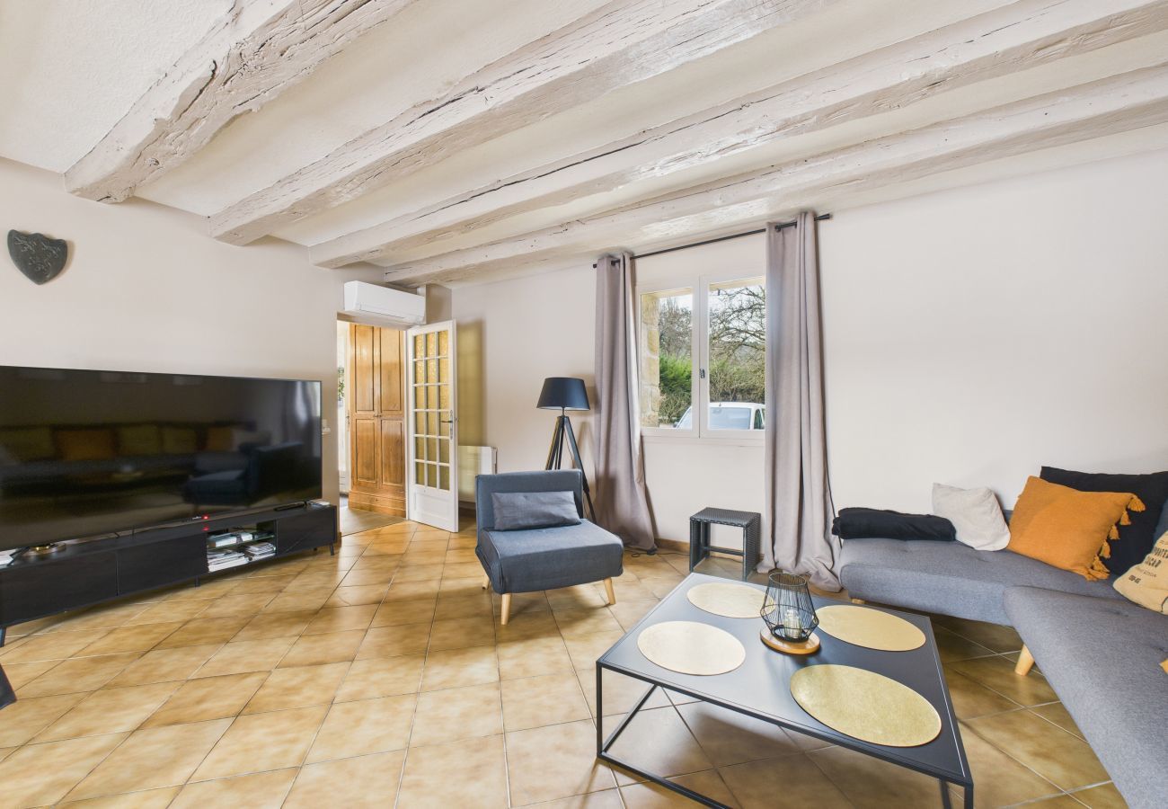 Casa en Montignac - Piscina climatizada y jacuzzi – 4 adultos, 4 niños