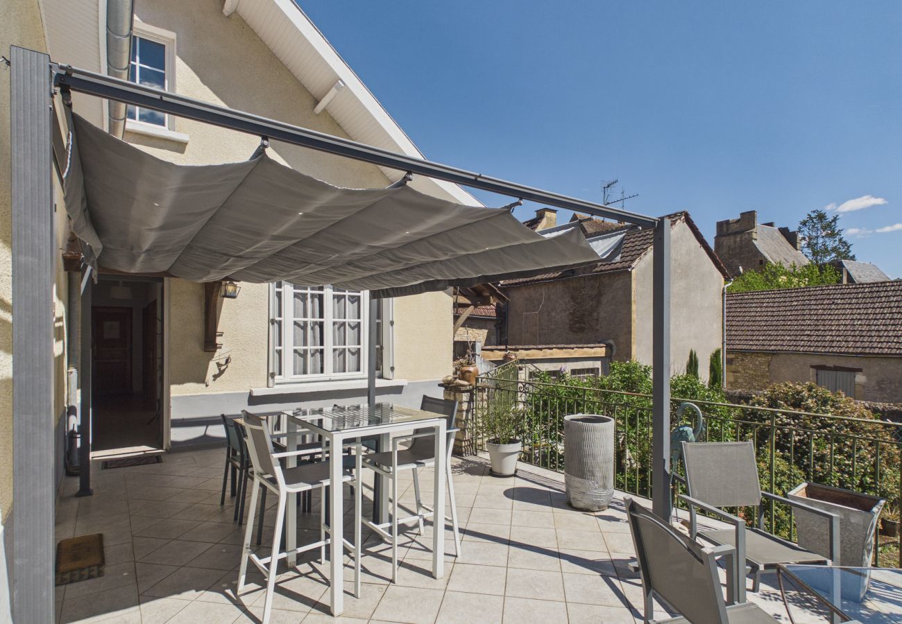 Casa en Montignac - Casa para 4 con terraza - Centro de Montignac