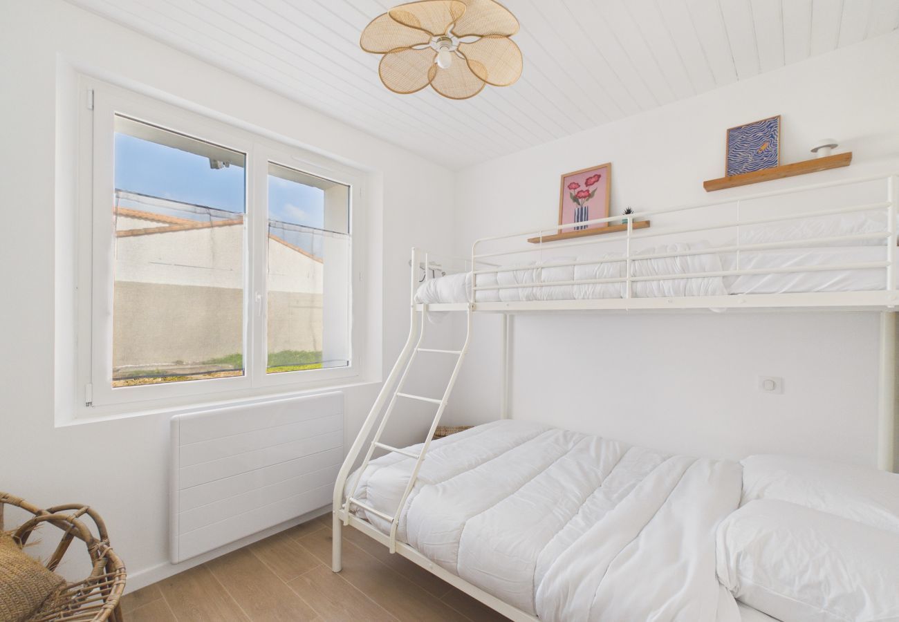 Casa en Brem-sur-Mer - Casa para 7 con jardín cerca del mar