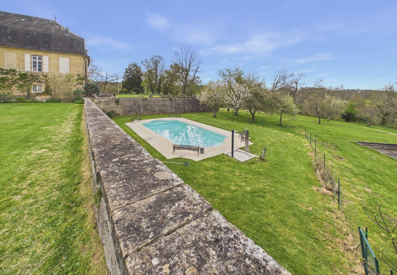 Casa rural en Fanlac - Casa rural con encanto y piscina compartida