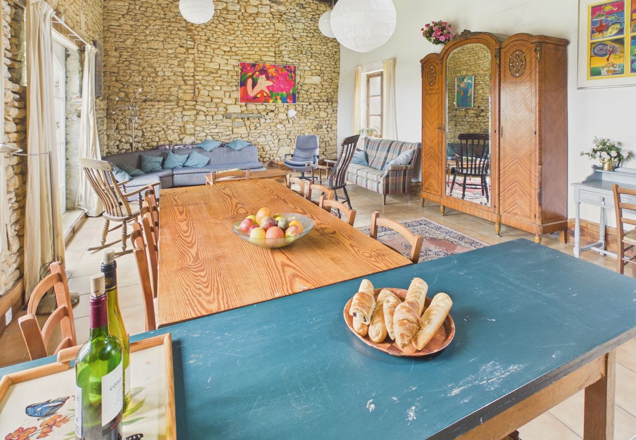 Casa rural en Fanlac - Casa típica para 11 con piscina y jardín