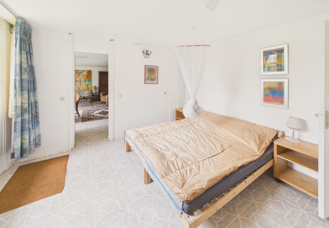 Casa rural en Fanlac - Casa con gran terraza y jardín para 9