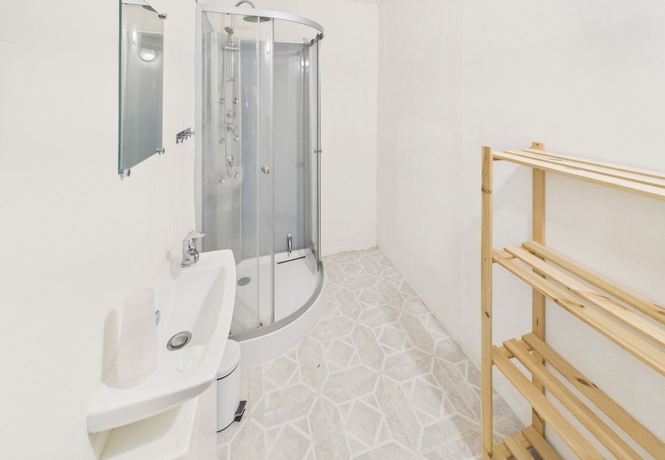 Casa rural en Fanlac - Casa con gran terraza y jardín para 9