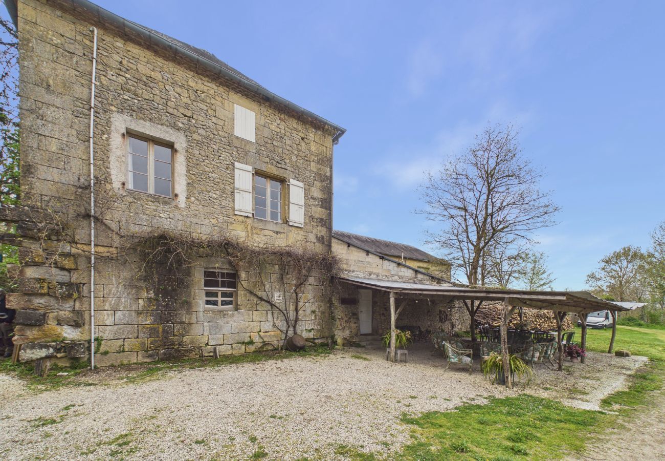 Casa rural en Fanlac - Casa con gran terraza y jardín para 9