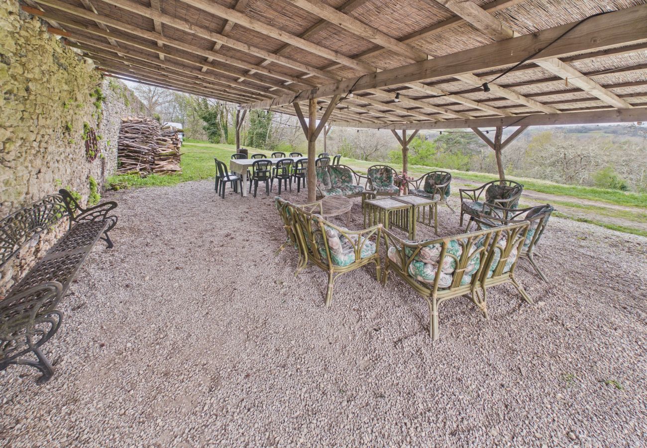 Casa rural en Fanlac - Casa con gran terraza y jardín para 9