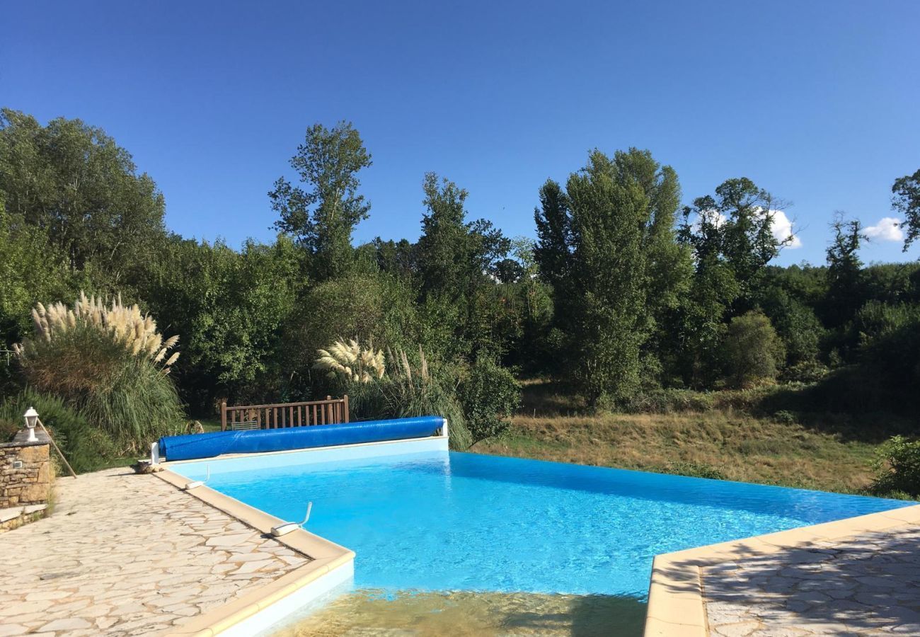 Casa en Urval - Encantadora casa con piscina para 8 personas