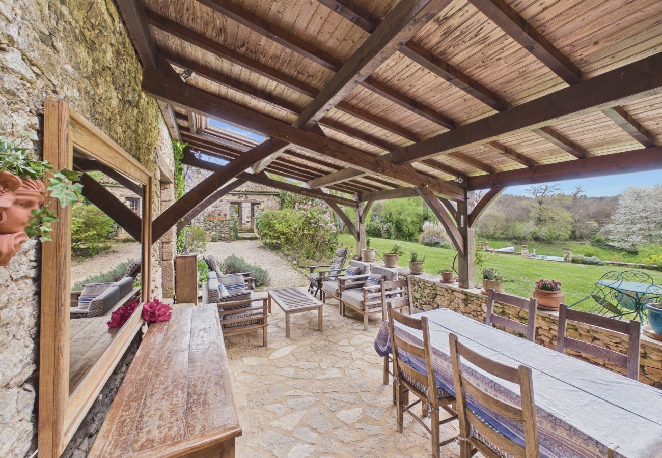 Casa en Urval - Encantadora casa con piscina para 8 personas