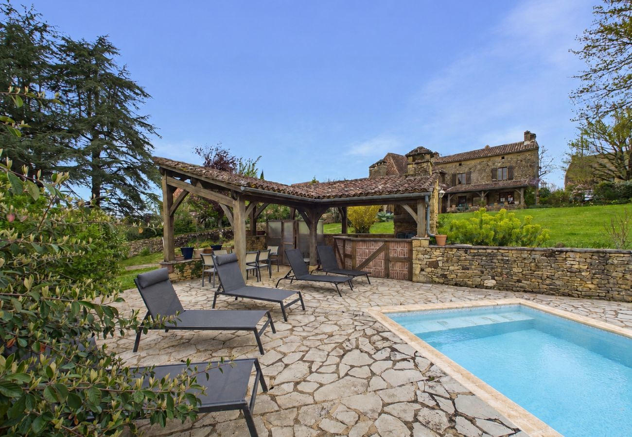 Casa en Urval - Casa típica en Dordoña con piscina y vistas