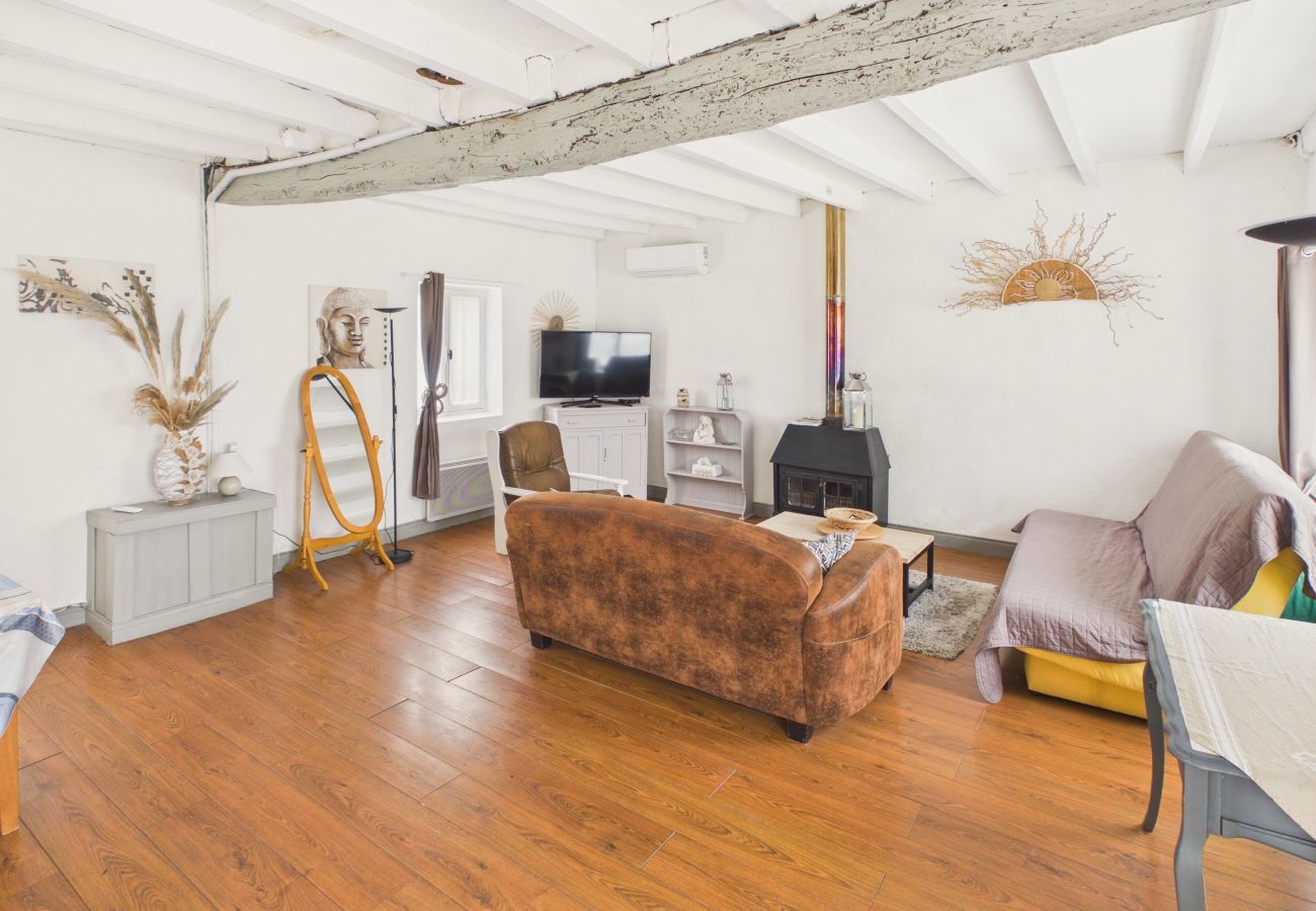 Casa en Montignac - Casa con piscina 50 m de Lascaux IV 2 pers